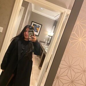 Meet your Posher, Selena